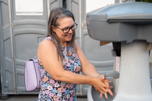 Best Portable restroom trailer rental  in St Petersburg, FL